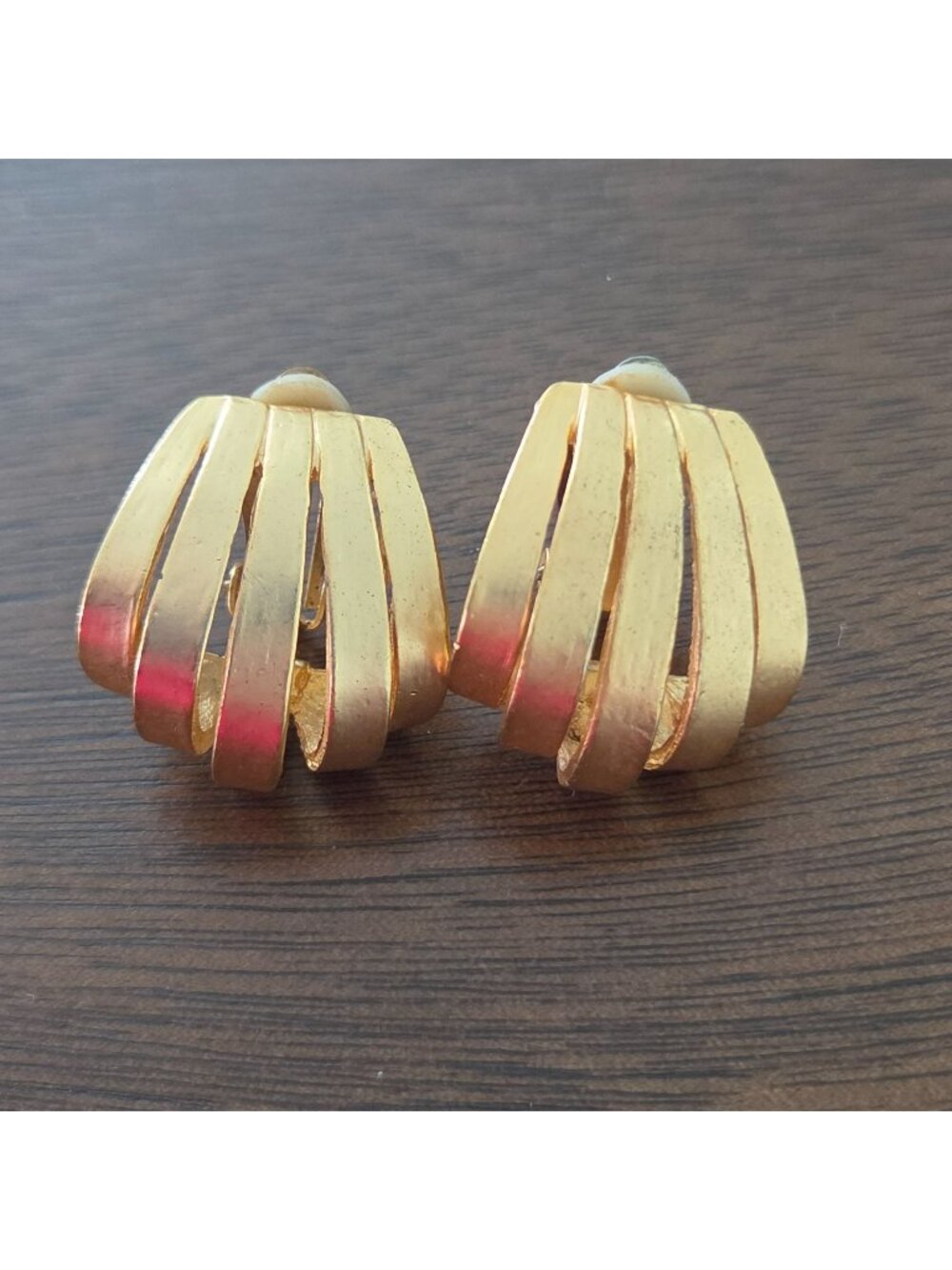 Vintage Textured Gold Tone Clip On Hoop Style Earrings